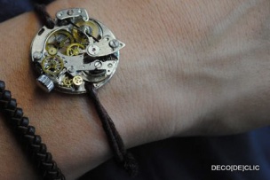 Create your own jewelry from an old watch mechanism