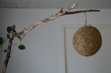 Create a natural floor lamp for your living-room with branches, cords and cement 